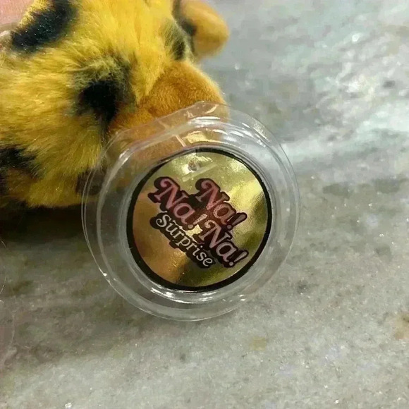 Na Na Na Surprise Doll - Picture 2 of 6